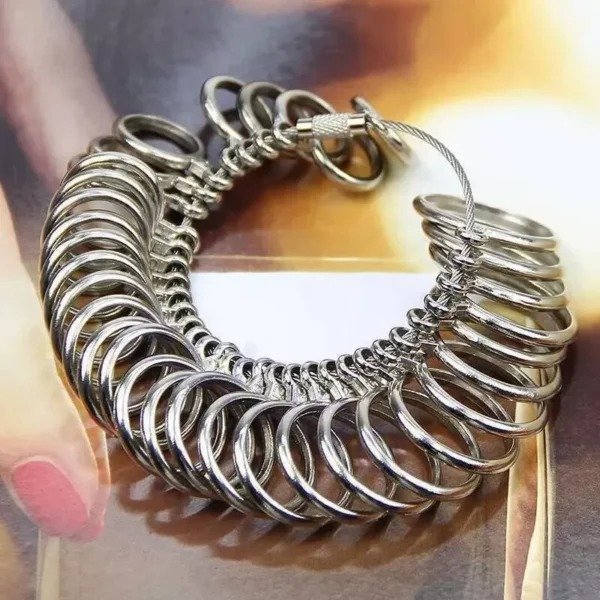 Ring-Sizer-Finger-06